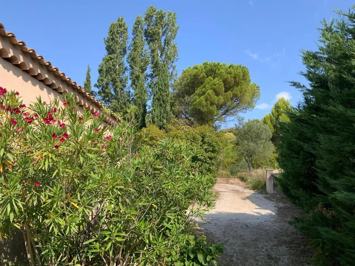 Les Chambres De Fanny Cabrieres-d'Aigues Bed & Breakfast