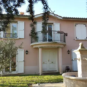 https://lecrin-de-vert.hotels-rhonealpes.com